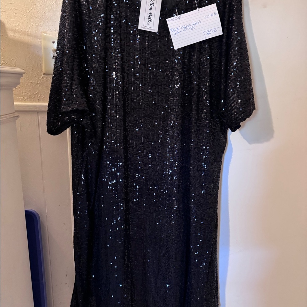 Elegant Black Sequin Prom Dress